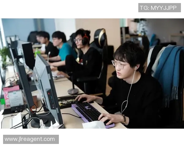 深入分析DOTA2RNG战队的团队配合与战术策略探讨