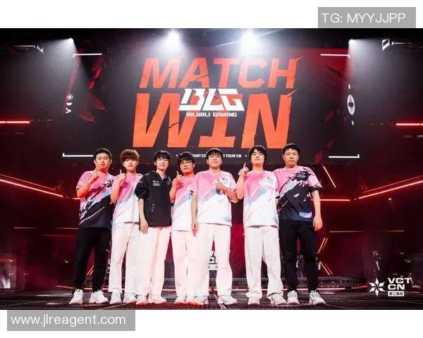 s15电竞总决赛和平精英热议BLG状态引发广泛争议与讨论 s15电竞总决赛和平精英热议BLG状态引发广泛争议与讨论